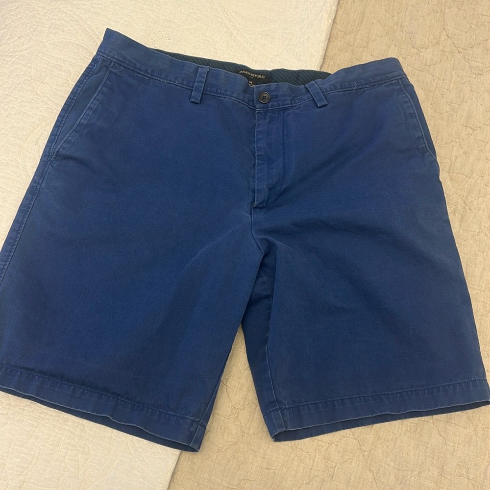 Banana Republic Blue Pastel shorts size 36